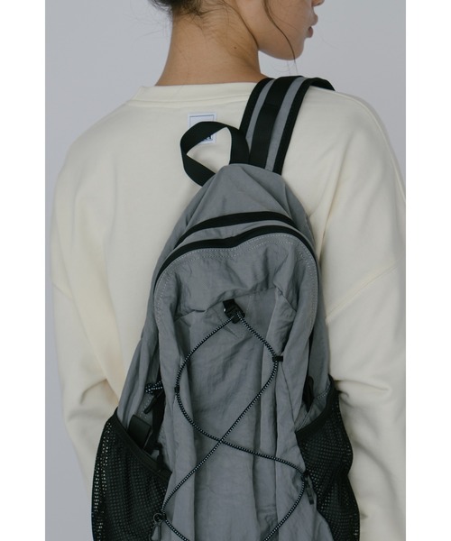 duei（デュイ）の「ドローストリングバックパック（バックパック/リュック・レディース・グレー/ブラック・FREE）」の9枚目の写真