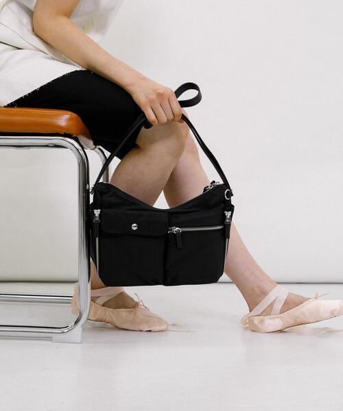 RODE SKO(ロデスコ)の「hun RODESKO Dual pocket(ショルダーバッグ・レディース・ブラック/ブラウン・ONE)」の1枚目の写真