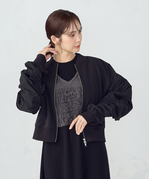 COMME CA ISM（コムサイズム）の「袖ギャザーブルゾン（ブルゾン・レディース・チャコール/ブラック・SMALL/MEDIUM/LARGE/X-LARGE）」の22枚目の写真