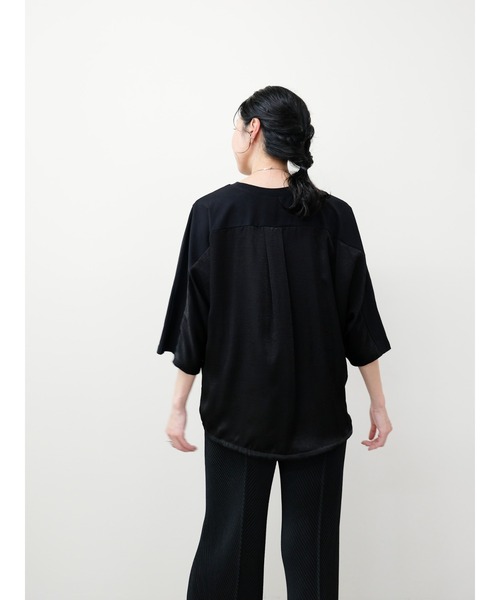 DOLLUPOOPS（ドールアップウップス）の「箔プリント配色ドルマントップス（Tシャツ/カットソー・レディース・ブルー/ブラック/ブラウン・38）」の11枚目の写真