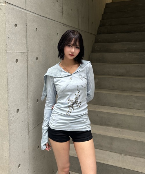 ZIPPER CLUB(ZIPPER CLUB ジッパークラブ)の「cross ornament tops(Tシャツ/カットソー・レディース・ブルー/グレー・SMALL/MEDIUM)」の4枚目の写真