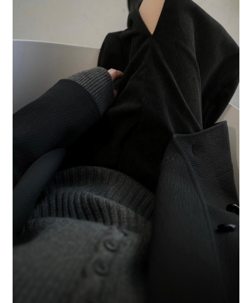 amel(エイメル)の「スカラップVネックデザインニット / チャコール(ニット/セーター・レディース・チャコールグレー・FREE)」の22枚目の写真