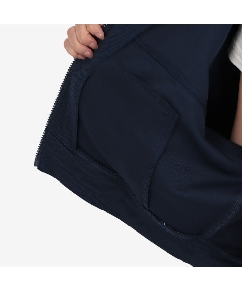 Reebok（リーボック）の「クロップド トラックジャケット / CROPPED TRACK JACKET（ジャージ・レディース・ネイビー/クリアブルー・X-SMALL/SMALL/MEDIUM）」の5枚目の写真