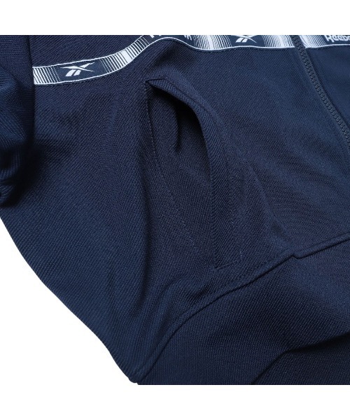 Reebok（リーボック）の「クロップド トラックジャケット / CROPPED TRACK JACKET（ジャージ・レディース・ネイビー/クリアブルー・X-SMALL/SMALL/MEDIUM）」の8枚目の写真