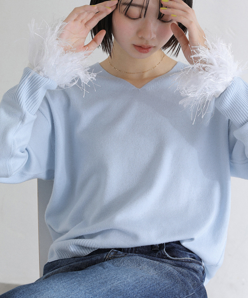 La TOTALITE(ラトータリテ)の「ウールカシミヤVネックプルオーバー(ニット/セーター・レディース・サックスブルー/チャコールグレー/レッド/ネイビー・FREE)」の4枚目の写真