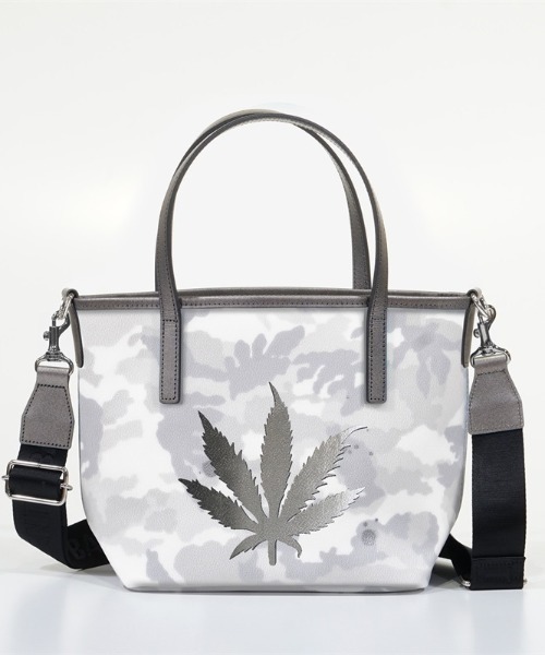 GENTIL BANDIT(ジャンティバンティ)の「GENTIL BANDIT x lucien pellat-finet /14th Anniv. Ltd トートバッグPM(marijuana)(トートバッグ・メンズ・ブラック/ホワイト・F)」の1枚目の写真