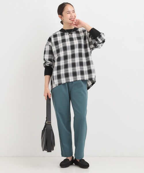 SHOO・LA・RUE（シューラルー）の「チェック柄プルオーバー（Tシャツ/カットソー・レディース・ブラック系1/ダークブラウン系1・04/02/03/01）」の5枚目の写真