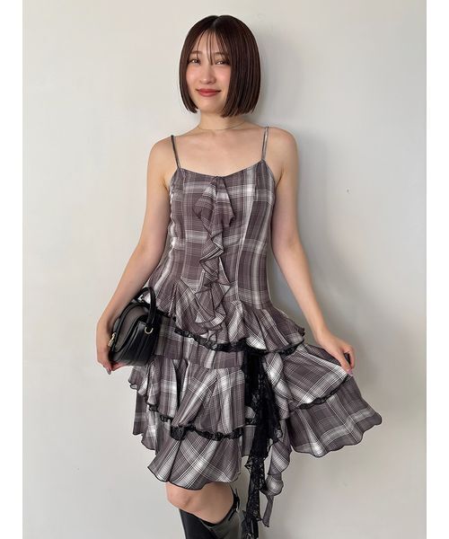 SNIDEL（スナイデル）の「ラッフルバリエキャミミニワンピース（ワンピース・レディース・チェック/ブラック/ホワイト・0/1）」の7枚目の写真