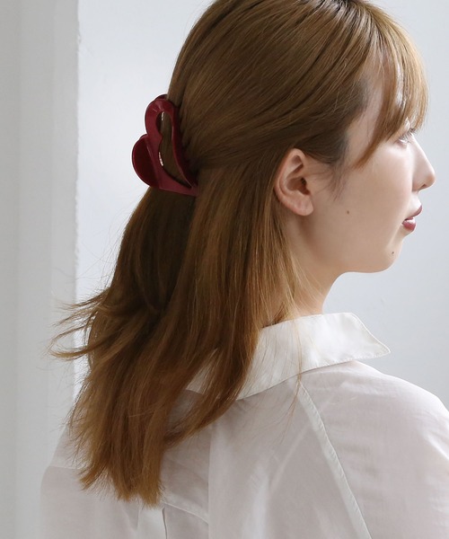 colleca la（コレカラ）の「ハートフレームバンスクリップ（バレッタ/ヘアクリップ・レディース・ダークブラウン/ボルドー/レオパード・FREE）」の4枚目の写真