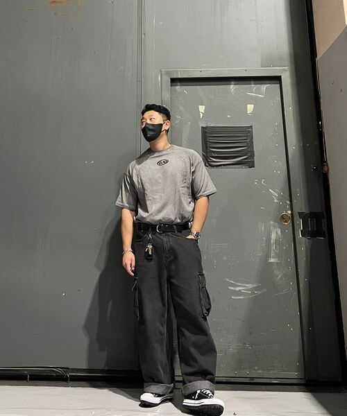 AVANDRESS(アバンドレス )の「real wide cargo pants BLACK(デニムパンツ・レディース・その他・X-LARGE/X-SMALL/XX-SMALL/SMALL/LARGE/MEDIUM)」の8枚目の写真