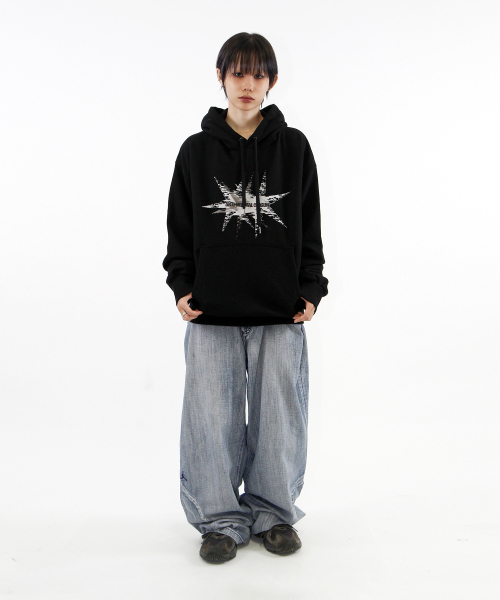 CRIGUN(クリガン)の「スローイングスター フードパーカー ブラック(パーカー・レディース・ブラック・MEDIUM/LARGE/X-LARGE/XX-LARGE)」の2枚目の写真