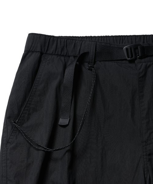 MUSINSA STANDARD（ムシンサスタンダード）の「[シティレジャー] CN ワイドベルトパラシュートパンツ [ブラック]（その他パンツ・メンズ・その他・40/42/36/30/26/28/32/34/38/27/29/31/33）」の6枚目の写真