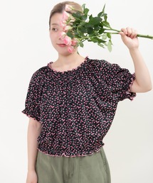 パフスリーブ」に該当するトップス（花柄・ボタニカル柄）ファッション