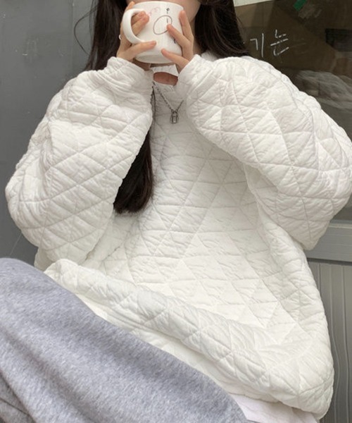 Flugge(フラッジー)の「キルティングタッチ長袖トップス(その他トップス・レディース・ホワイト/ブラック・MEDIUM/LARGE)」の2枚目の写真