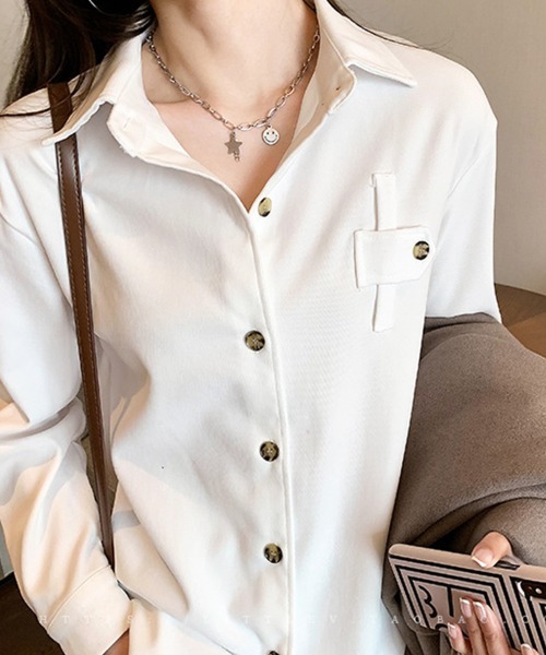 SallyLunn(サリーラン)の「ポケットデザイン長袖シャツ(シャツ/ブラウス・レディース・ベージュ/ホワイト・LARGE/MEDIUM)」の6枚目の写真