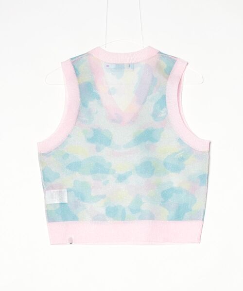 A BATHING APE（アベイシングエイプ）の「NEW MULTI CAMO METALLIC CROPPED KNIT VEST（ベスト・レディース・ホワイト・MEDIUM/SMALL）」の4枚目の写真