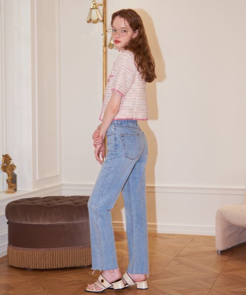 SALON DE YOHN(サロンドヨーン)の「Straight Denim Pants(デニムパンツ・レディース・スカイブルー・LARGE/MEDIUM/SMALL)」の4枚目の写真