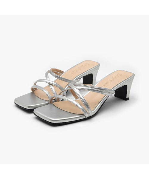 SAPPUN（サプン）の「Natalie スクエア ストラップ サンダル ミュール (5cm)（サンダル・レディース・ブラック/ホワイト/スカイブルー/ベージュ/シルバー/ブラウン/アイボリー・25cm/25.5cm/22.5cm/23cm/23.5cm/24cm/24.5cm）」の7枚目の写真