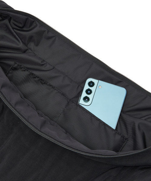 PIECEMAKER(ピースメーカー)の「MULTI POCKET CUSHION CROSS BAG (BLACK)(メッセンジャーバッグ・レディース・その他・FREE)」の8枚目の写真