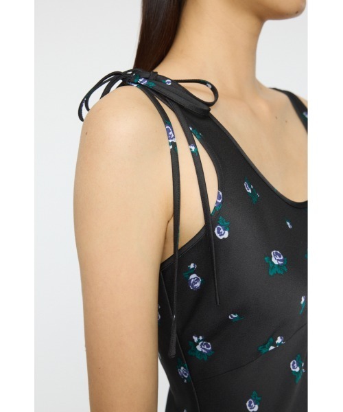 MOUSSY（マウジー）の「【26年SS新作】FLORAL FLARE ドレス（ワンピース・レディース・ブラック/オフホワイト・FREE）」の10枚目の写真