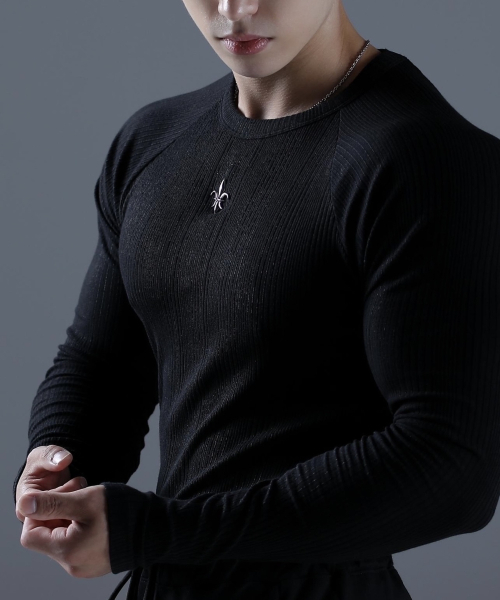 CARMID(カミド)の「クルーネックニットマッスルフィット長袖Tシャツ(ニット/セーター・メンズ・その他・1/2/3)」の4枚目の写真