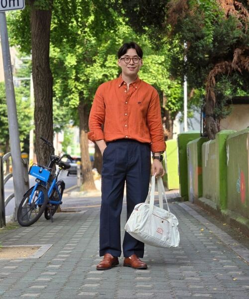 BELLIEF(ベリーフ)の「Linen / Cotton Double Pleats relaxed Chino Pants (Navy)(その他パンツ・メンズ・その他・MEDIUM/X-LARGE)」の2枚目の写真