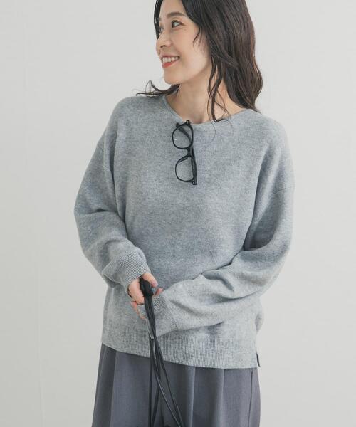 URBAN RESEARCH DOORS（アーバンリサーチドアーズ）の「ボートネックスムースプルオーバー（ニット/セーター・レディース・オフホワイト/パープル系その他/ブルー系その他/グレー・FREE）」の17枚目の写真