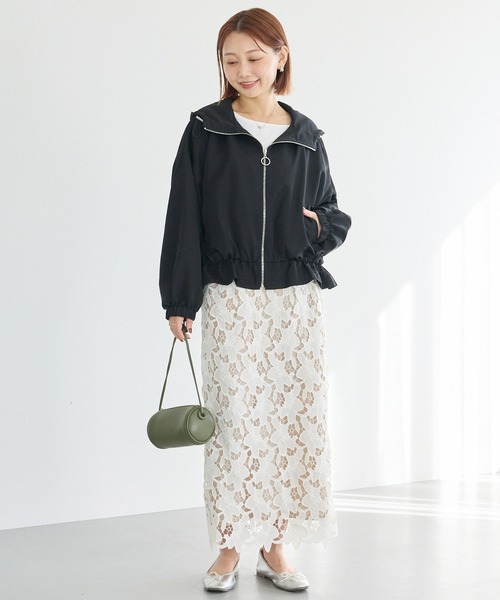 LAVEANGE(ラビアンジェ)の「刺繍レースナロースカート(スカート・レディース・チャコールグレー/アイボリー/ブラック・4L/3L/LL/L/M)」の18枚目の写真