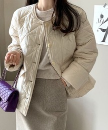 幾何柄キルティングノーカラージャケット