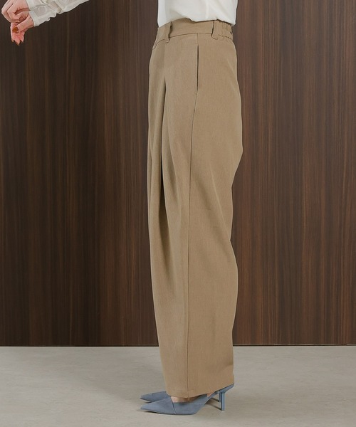 en CAnAF(エンカナフ)の「【すっきり細見えの美シルエット】アシメウエストタックパンツ(スラックス・レディース・チャコールグレー/ブラック/ベージュ・フリー)」の22枚目の写真