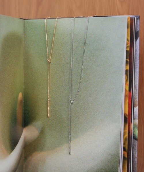 Bou Jeloud（ブージュルード）の「センターシズクスライトネックレス（ネックレス・レディース・シルバー/ゴールド・ONESIZE）」の7枚目の写真