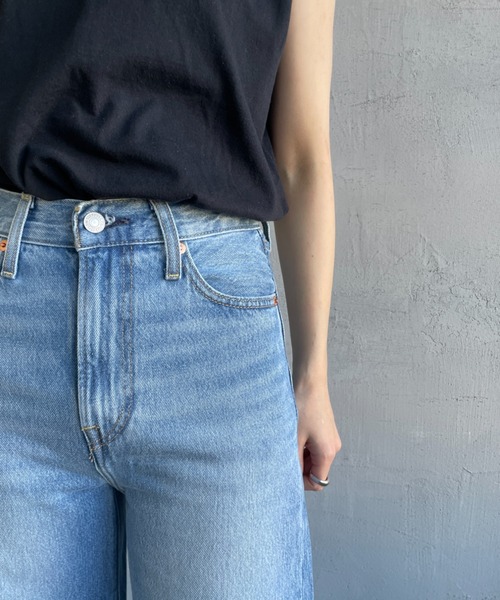 Levi's（リーバイス）の「[LEVI’S/リーバイス] RIBCAGE ワイドシルエット ハイライズストレートデニム（デニムパンツ・レディース・ライトインディゴブルー・25/24/27/26/23）」の22枚目の写真