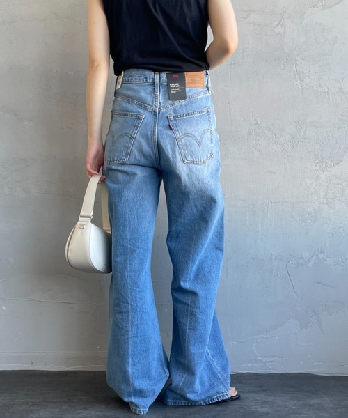 Levi's（リーバイス）の「[LEVI’S/リーバイス] RIBCAGE ワイドシルエット ハイライズストレートデニム（デニムパンツ・レディース・ライトインディゴブルー・25/24/27/26/23）」の21枚目の写真