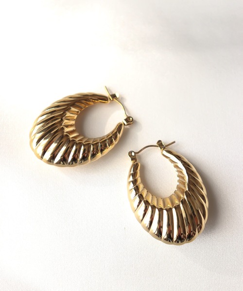 MIXTO（ミスト）の「サージカルステンレス ヴィンテージ風 ピアス（ピアス（両耳用）・レディース・シルバー/ゴールド・ONE SIZE）」の2枚目の写真