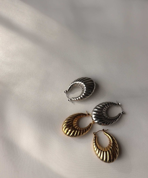 MIXTO（ミスト）の「サージカルステンレス ヴィンテージ風 ピアス（ピアス（両耳用）・レディース・シルバー/ゴールド・ONE SIZE）」の6枚目の写真