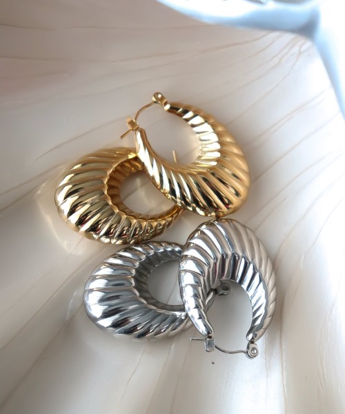 MIXTO（ミスト）の「サージカルステンレス ヴィンテージ風 ピアス（ピアス（両耳用）・レディース・シルバー/ゴールド・ONE SIZE）」の5枚目の写真