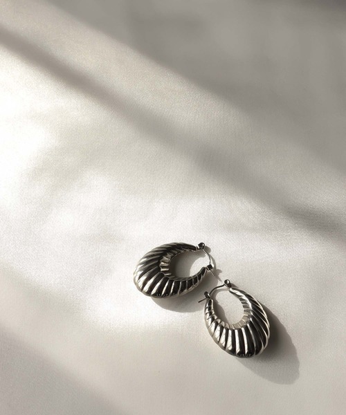 MIXTO（ミスト）の「サージカルステンレス ヴィンテージ風 ピアス（ピアス（両耳用）・レディース・シルバー/ゴールド・ONE SIZE）」の9枚目の写真