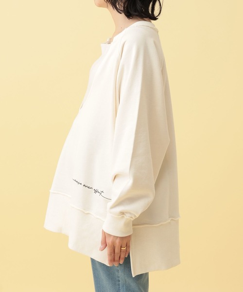 LEPSIM（レプシィム）の「【産前・産後対応】マタニティ／Uネックロゴ刺繍スウェット　634435（マタニティウェア/グッズ・レディース・ネイビー/アイボリー・FREE）」の20枚目の写真