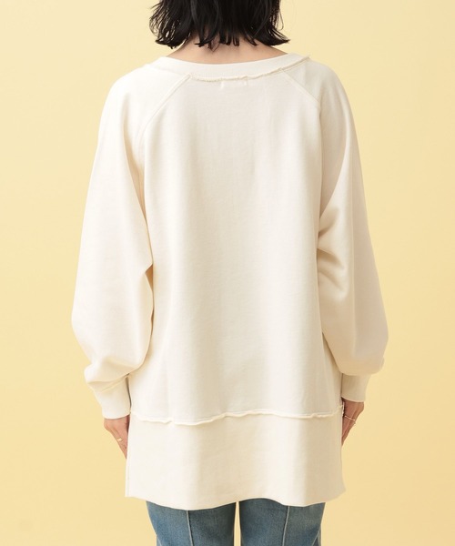 LEPSIM（レプシィム）の「【産前・産後対応】マタニティ／Uネックロゴ刺繍スウェット　634435（マタニティウェア/グッズ・レディース・ネイビー/アイボリー・FREE）」の21枚目の写真