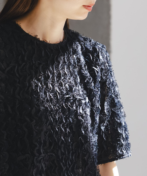 Noble（ノーブル）の「フェザーフリルハーフスリーブブラウス（シャツ/ブラウス・レディース・ホワイト/ブラック・FREE）」の9枚目の写真