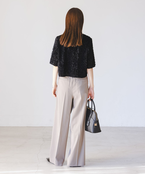 Noble（ノーブル）の「フェザーフリルハーフスリーブブラウス（シャツ/ブラウス・レディース・ホワイト/ブラック・FREE）」の12枚目の写真