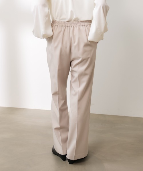Bou Jeloud(ブージュルード)の「【はあちゅう*Bou Jeloud】ストレッチテーパードパンツ(その他パンツ・レディース・グレイッシュベージュ/ブラック/ネイビー・38/40)」の13枚目の写真