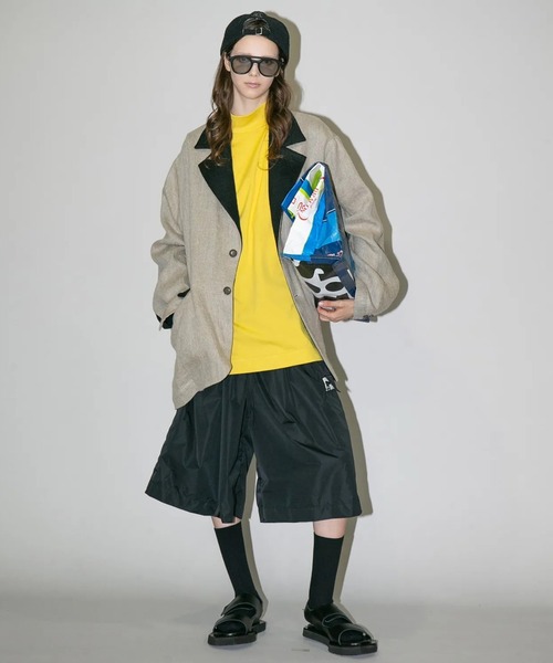 my beautiful landlet(マイビューティフルランドレット)の「【my beautiful landlet】 NYLON TAFFETA WATER PROOF WIDE HALF PANTS(その他パンツ・メンズ・ベージュ/ネイビー/ブラック・1/0)」の5枚目の写真