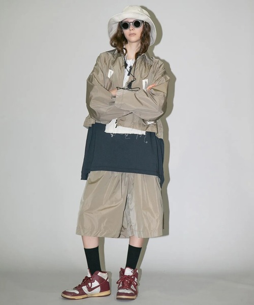 my beautiful landlet(マイビューティフルランドレット)の「【my beautiful landlet】 NYLON TAFFETA WATER PROOF WIDE HALF PANTS(その他パンツ・メンズ・ベージュ/ネイビー/ブラック・1/0)」の10枚目の写真