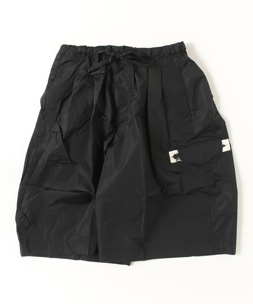 my beautiful landlet(マイビューティフルランドレット)の「【my beautiful landlet】 NYLON TAFFETA WATER PROOF WIDE HALF PANTS(その他パンツ・メンズ・ベージュ/ネイビー/ブラック・1/0)」の16枚目の写真