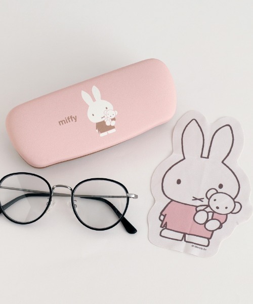 Dick Bruna（ディックブルーナ）の「MIFFY メガネケース&クロスセット（メガネ・レディース・グレー/ベージュ/コーラル・FREE）」の3枚目の写真