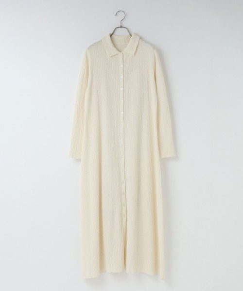 LOWRYS FARM(ローリーズファーム)の「カットレースエリワンピ 643599(ワンピース・レディース・ブラウン/ブルー/ブラック/アイボリー・FREE)」の2枚目の写真