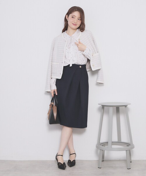 index(インデックス)の「フェイクパールピンボウタイブラウス【洗濯機OK/イージーアイロン/ストレッチ】《XS-LL》(シャツ/ブラウス・レディース・ネイビー系/ライトイエロー系/ベージュ系その他4/オフホワイト・42/40/34/38/36)」の16枚目の写真