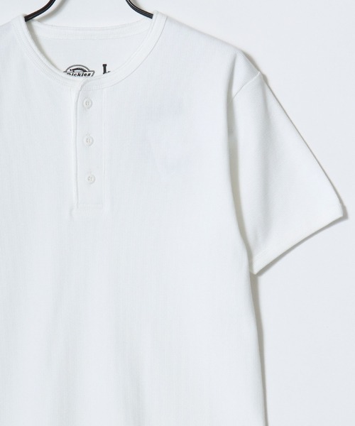 Dickies(ディッキーズ)の「Dickies/ディッキーズ タイトフィット デイリー テレコリブ 無地 ロゴ ワンポイント刺繍 ヘンリーネック 半袖Tシャツ/レディース メンズ(Tシャツ/カットソー・メンズ・ネイビー/ホワイト/グレー/ブラック・M/L/XL)」の5枚目の写真