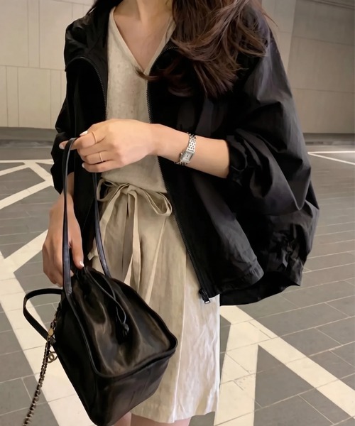 yuue' ( wear )(ユーイ)の「マウンテンパーカー ライトフーディージャケット/冷房対策 UVカットパーカー(マウンテンパーカー・レディース・ホワイト/ブラック・FREE)」の21枚目の写真